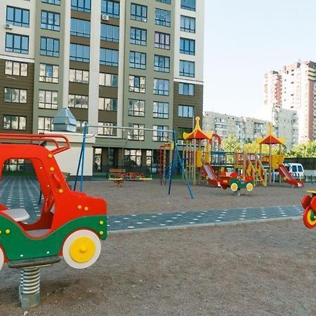Quartira Lucs Posutochno Apartment Kiev Bagian luar foto